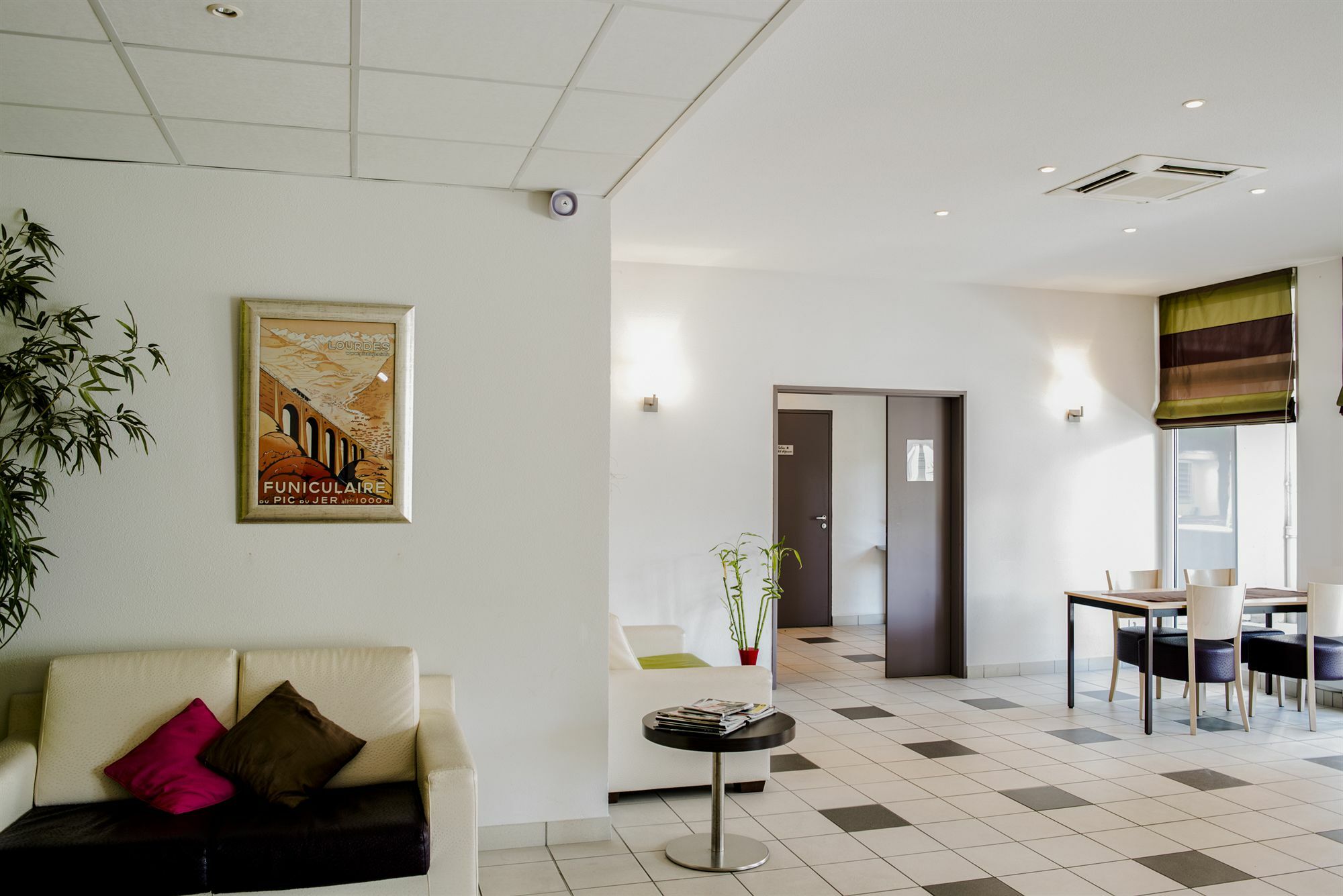 Appart'Hotel - Residence La Closeraie Lourdes Buitenkant foto
